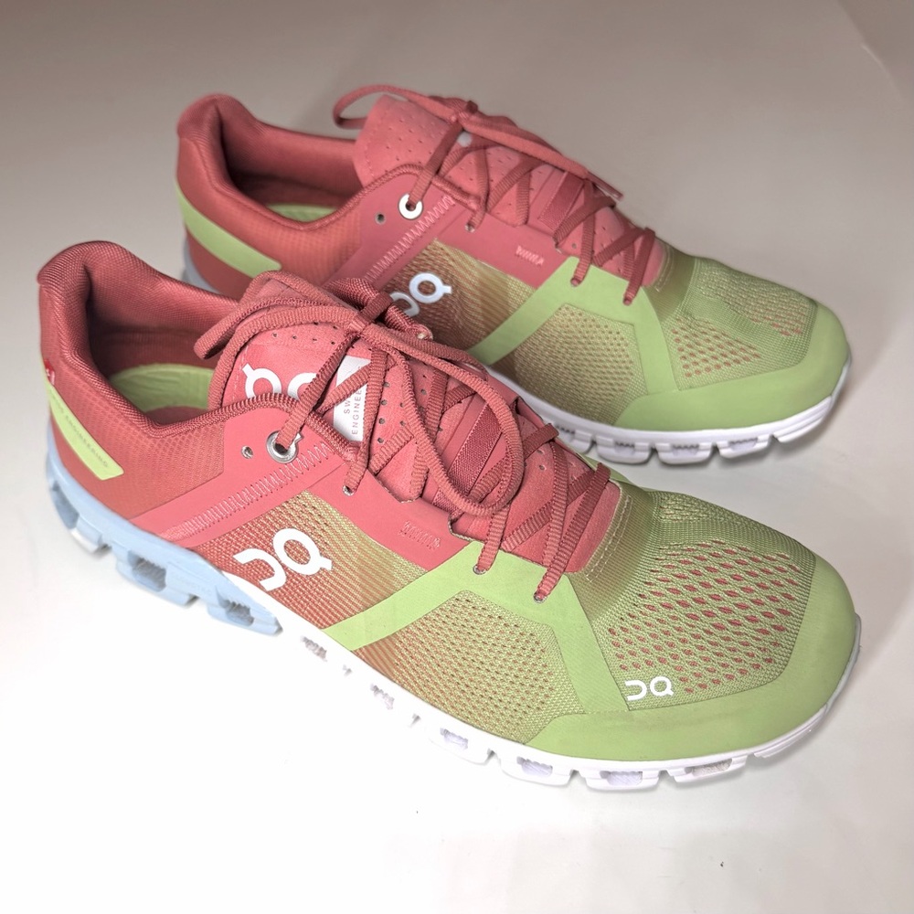 On Cloud Women’s Cloudflow Swiss Engineering Runn… - image 5